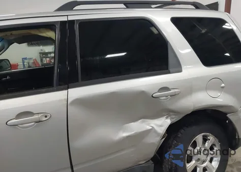 2009 Mazda Tribute I Grand Touring z USA, uszkodzony, nr VIN 4F2CZ92799KM05843